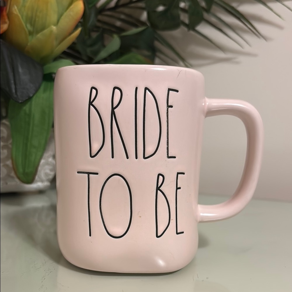 Pink 'Bride to Be' Mug